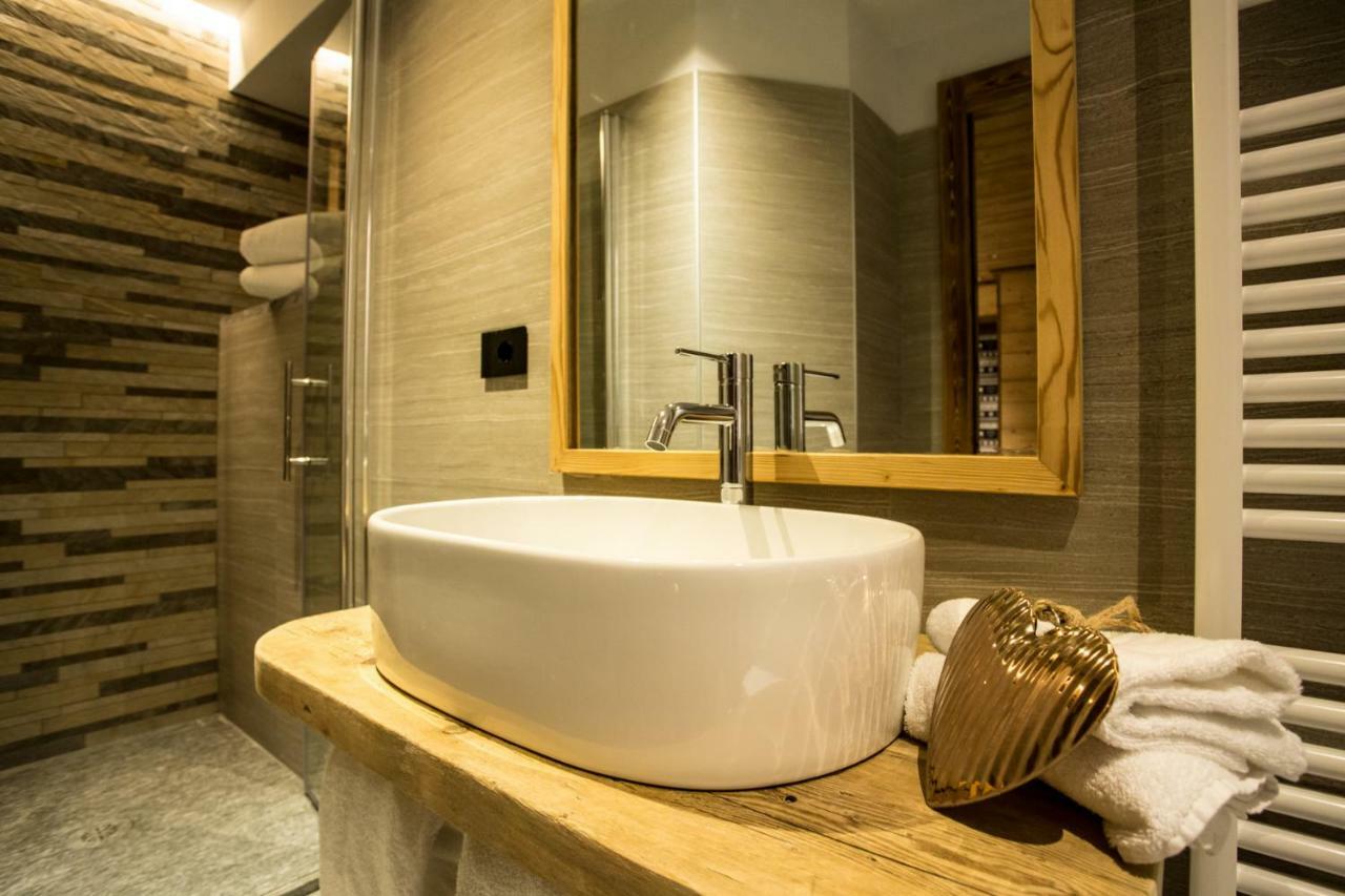 Alpine Rooms Guesthouse Breuil-Cervinia Extérieur photo