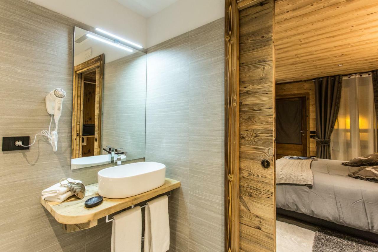 Alpine Rooms Guesthouse Breuil-Cervinia Extérieur photo
