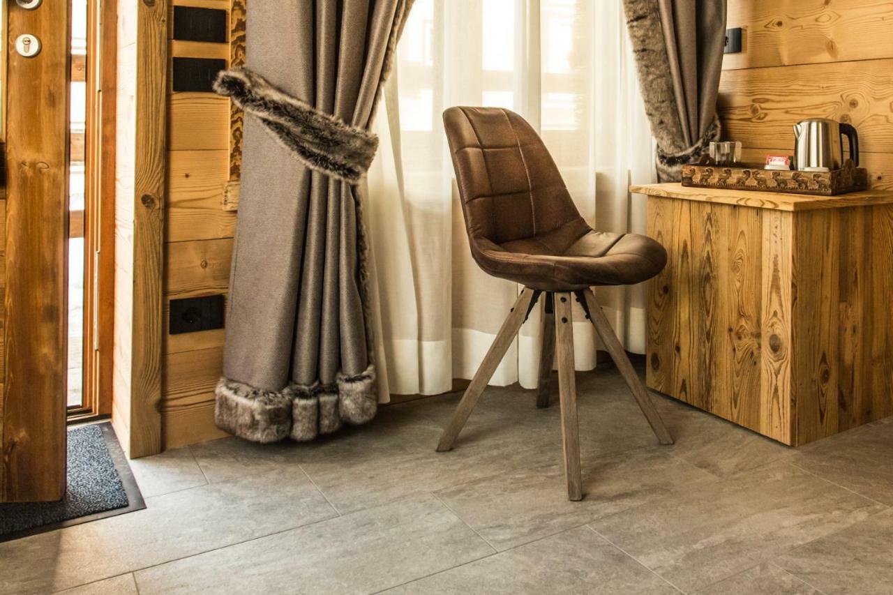Alpine Rooms Guesthouse Breuil-Cervinia Extérieur photo