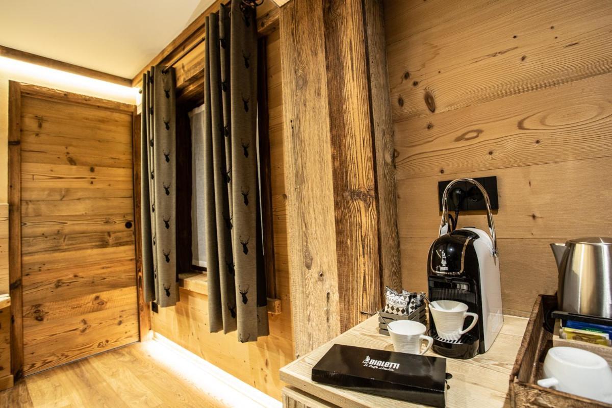 Alpine Rooms Guesthouse Breuil-Cervinia Extérieur photo